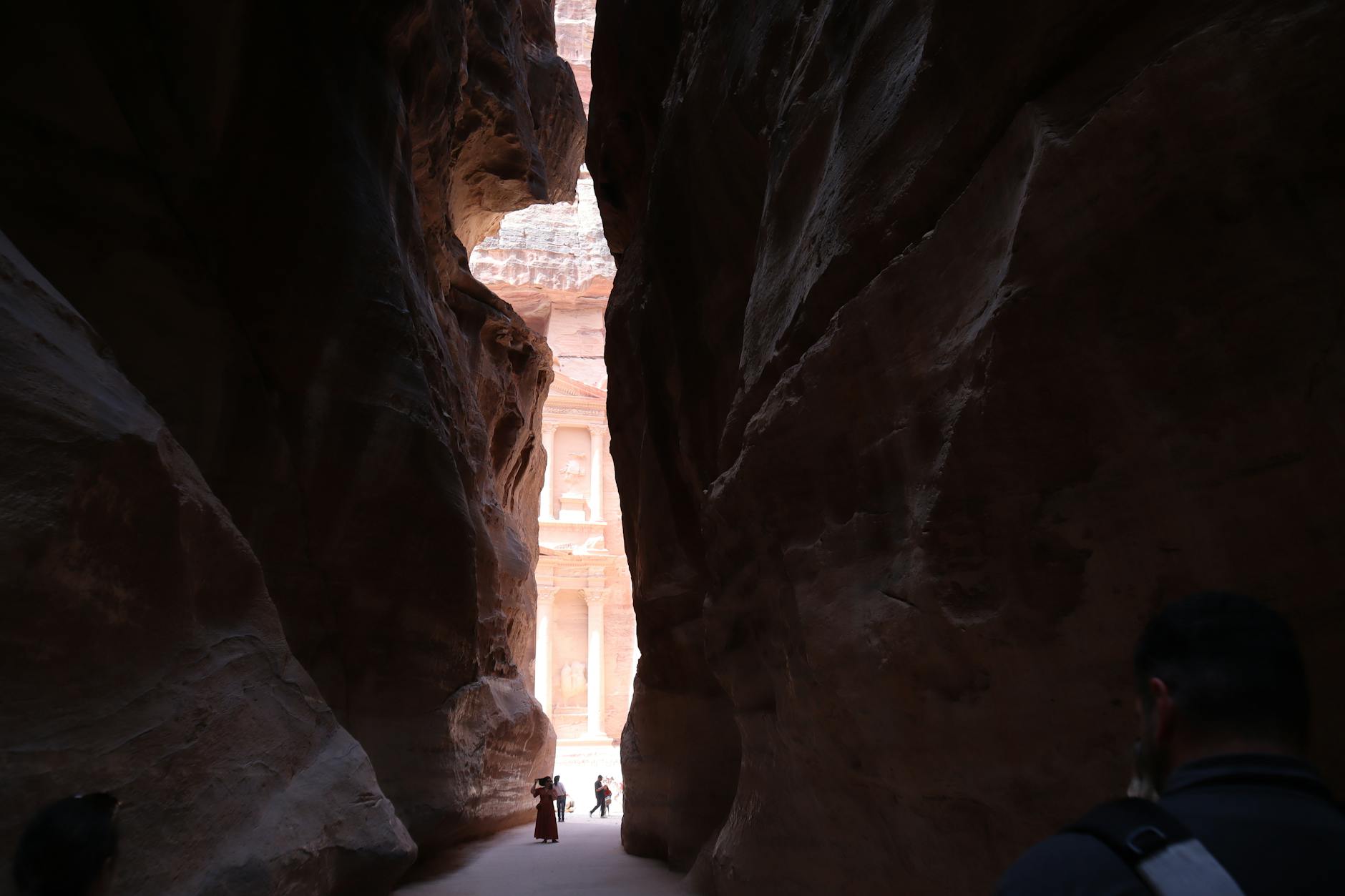 sig gorge in petra jordan