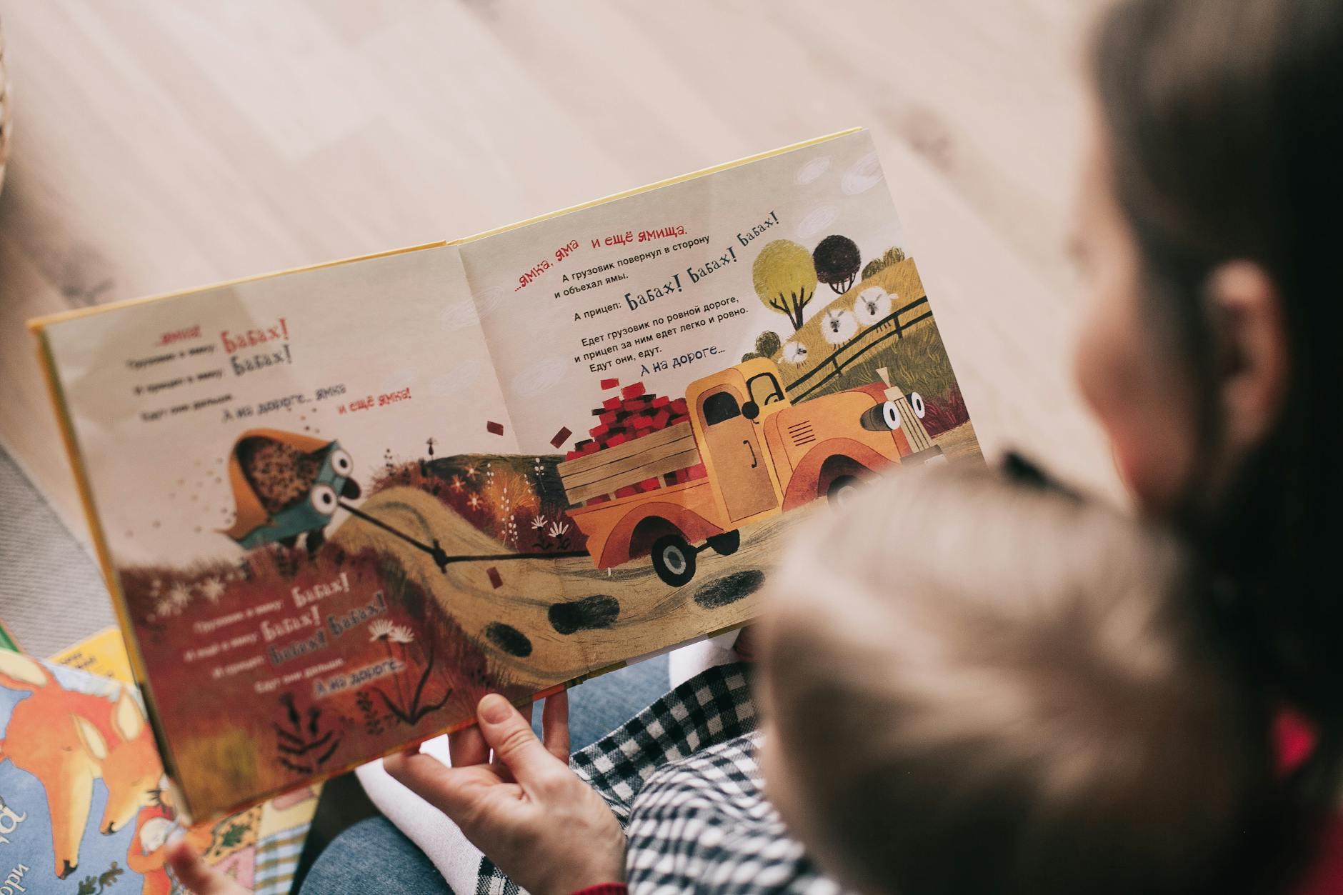 woman reading book to toddler, Epic Books for Kids